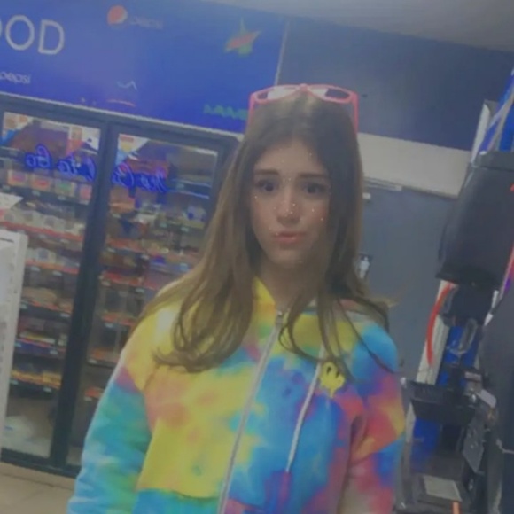 Meet your Posher, Kymber - Picture 1 of 1